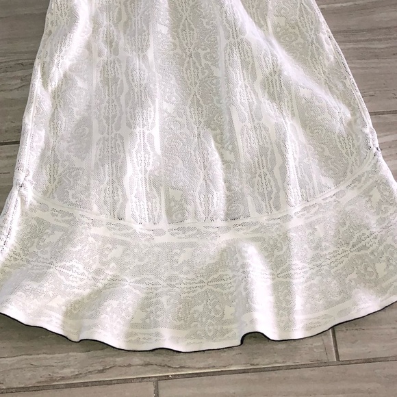 Stunning Fitted Dress - Picture 8 of 8